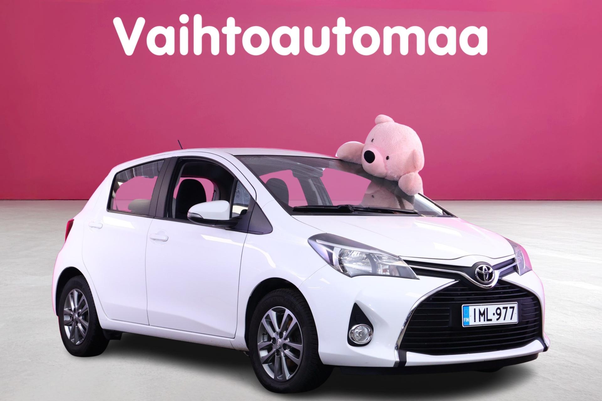 TOYOTA Yaris 2016