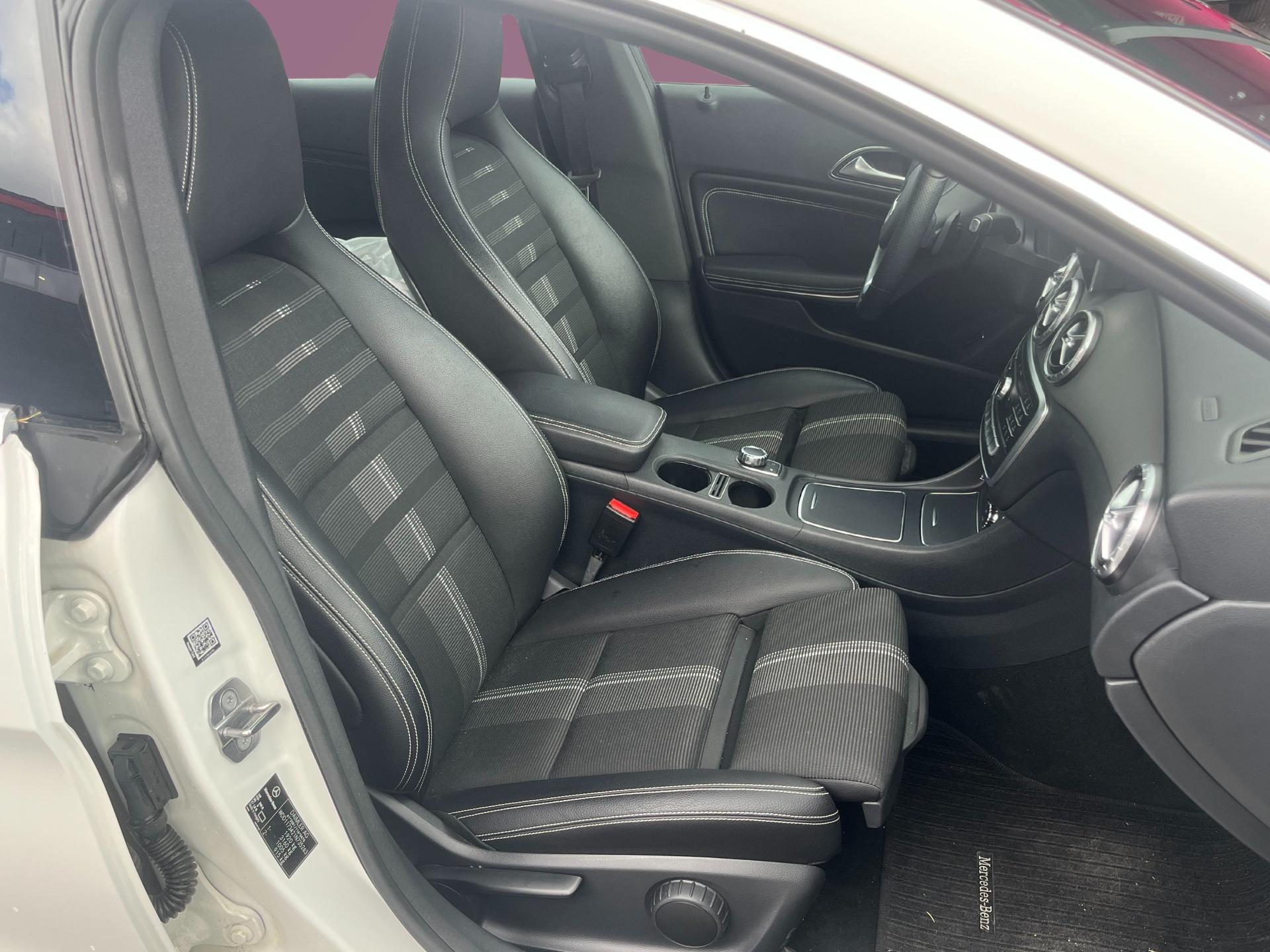 MERCEDES-BENZ CLA 2019