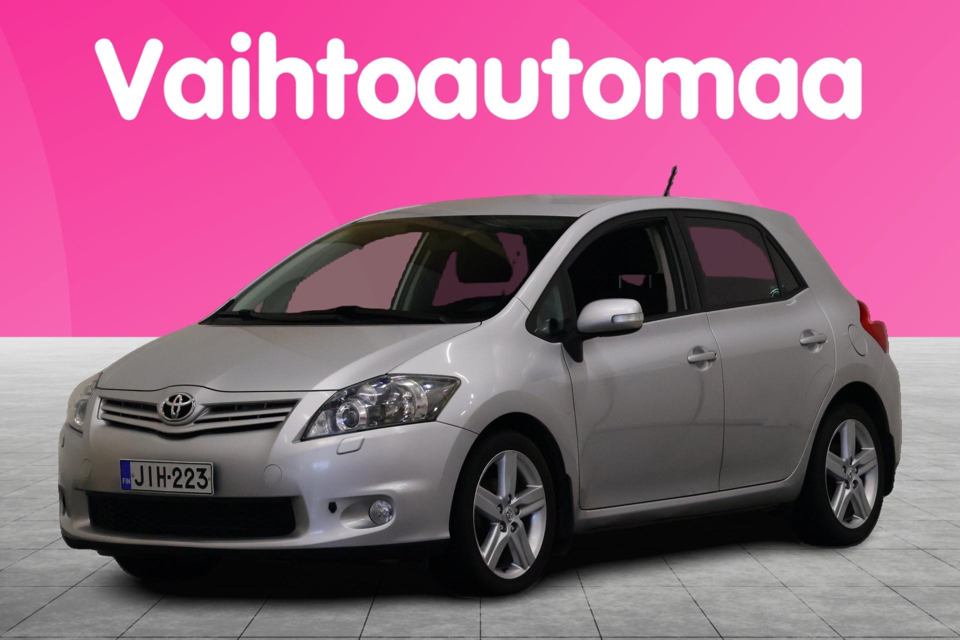 TOYOTA Auris 4