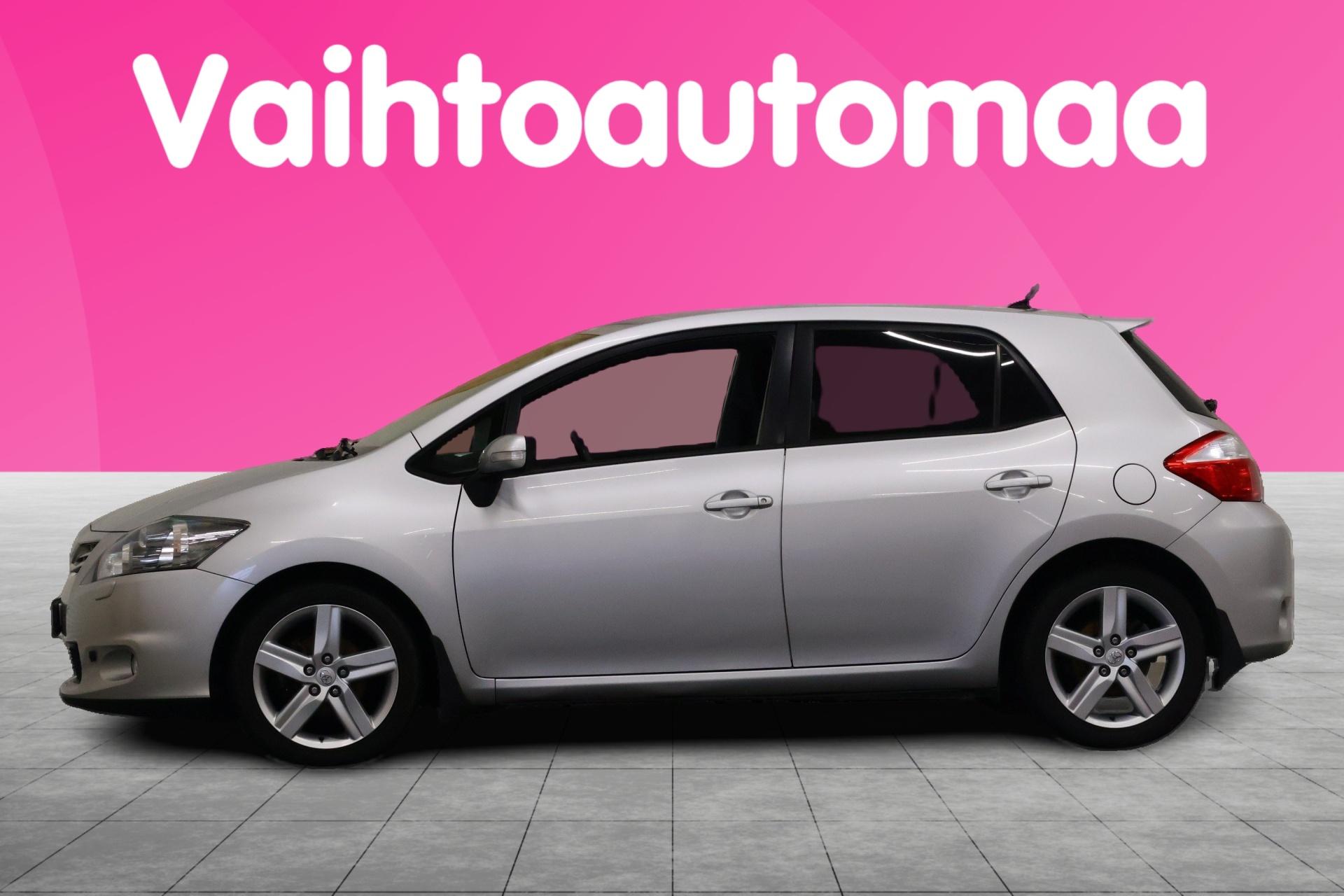 TOYOTA Auris 5