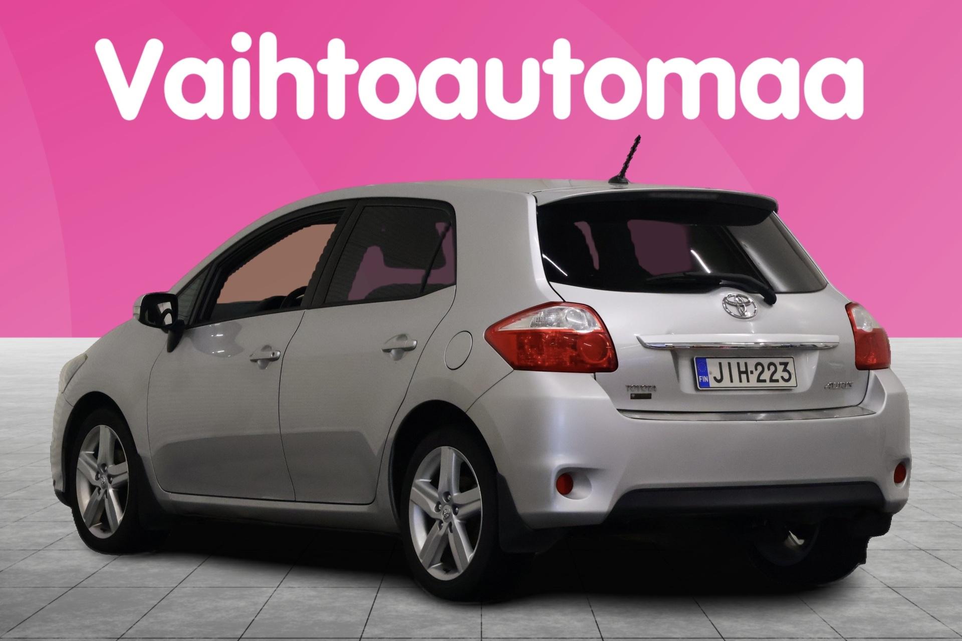 TOYOTA Auris 6