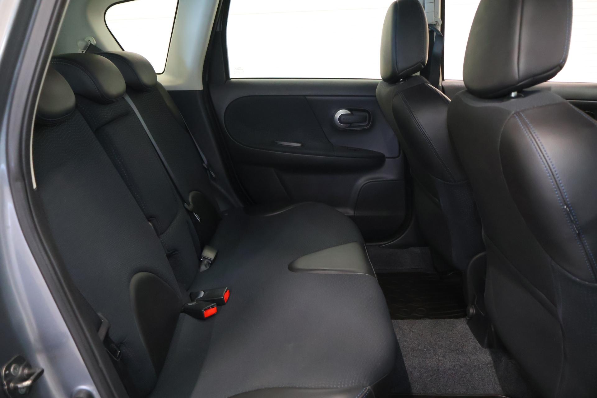 NISSAN Note 2013