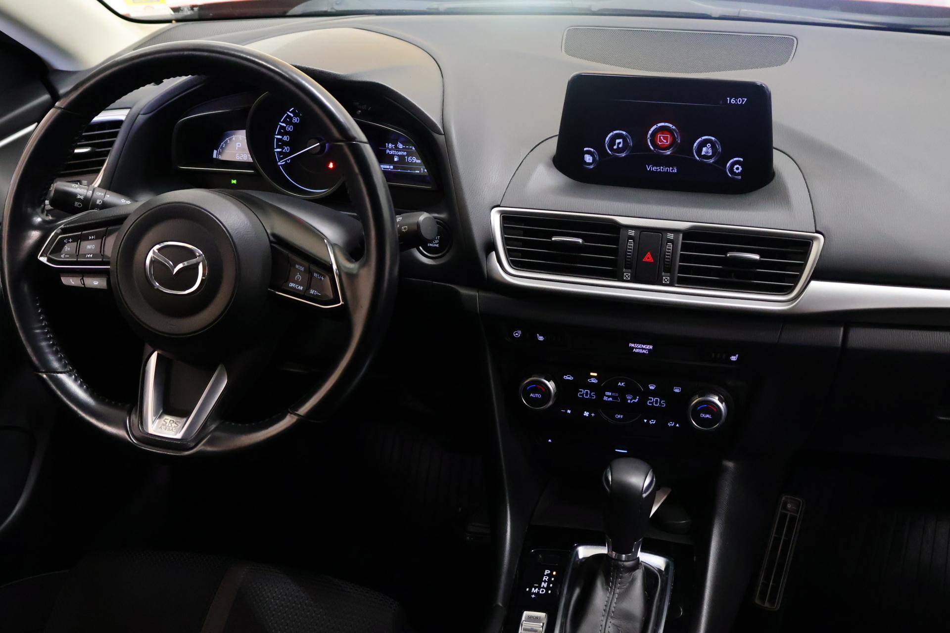 MAZDA 3 2018