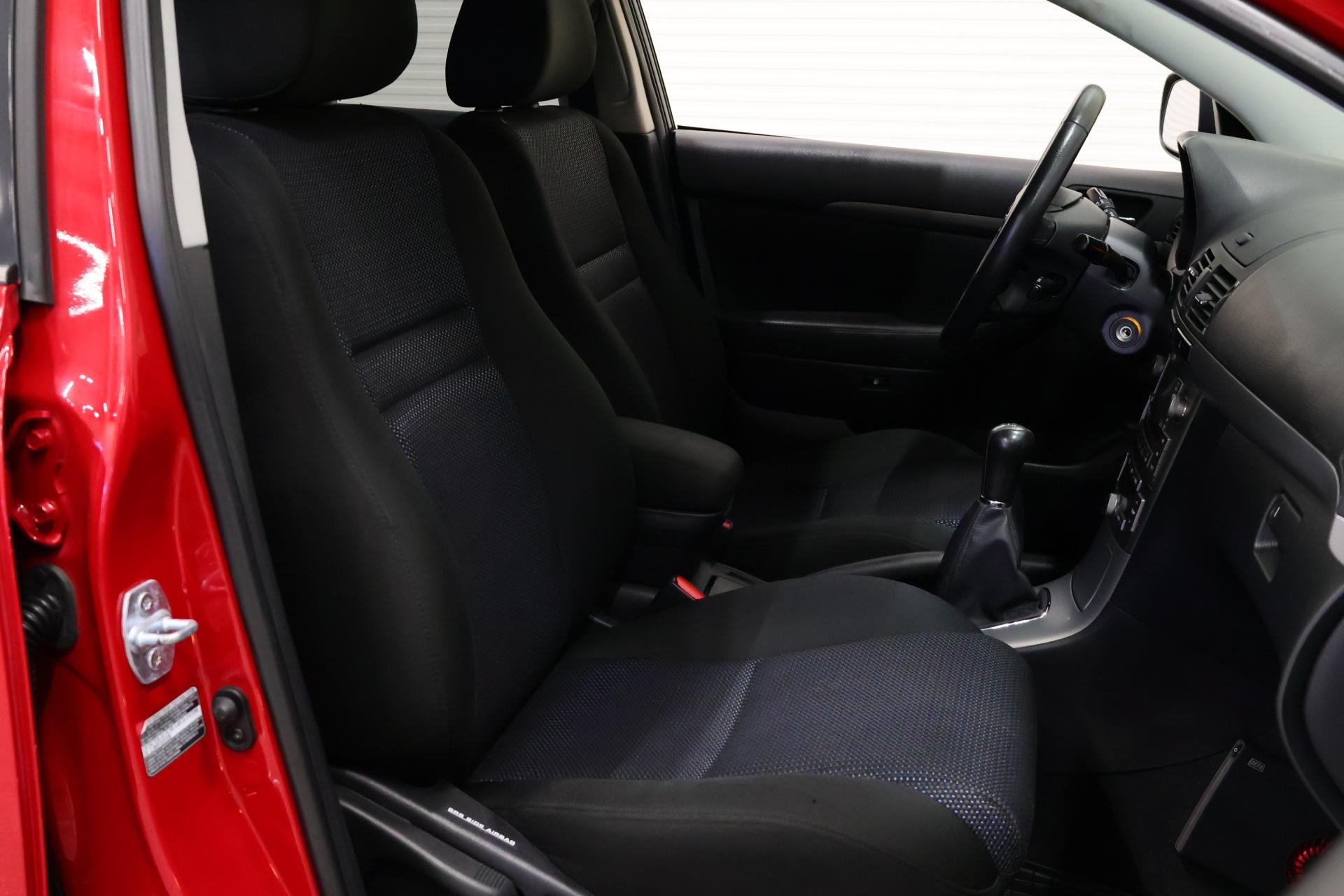 TOYOTA Avensis 2007
