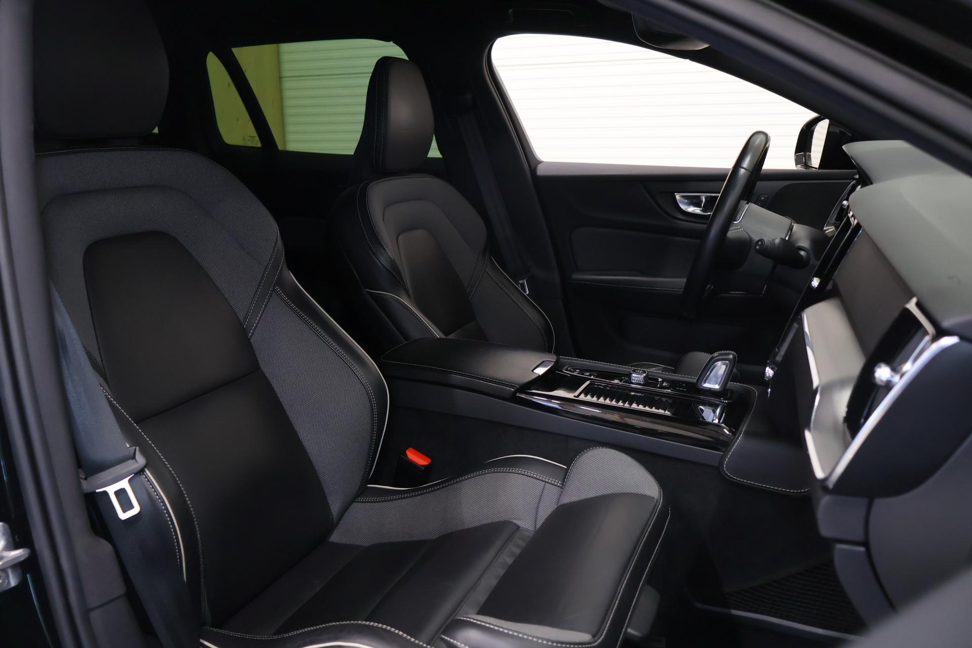 VOLVO V60 2020