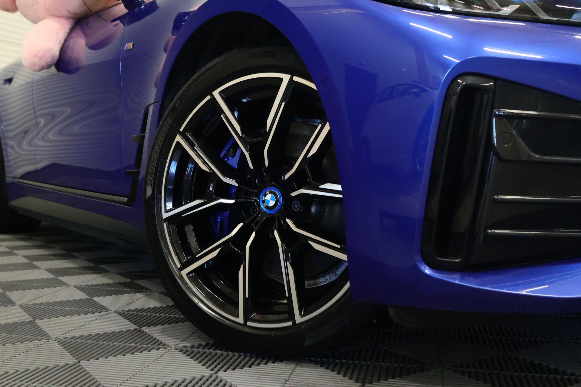 BMW i4 2023
