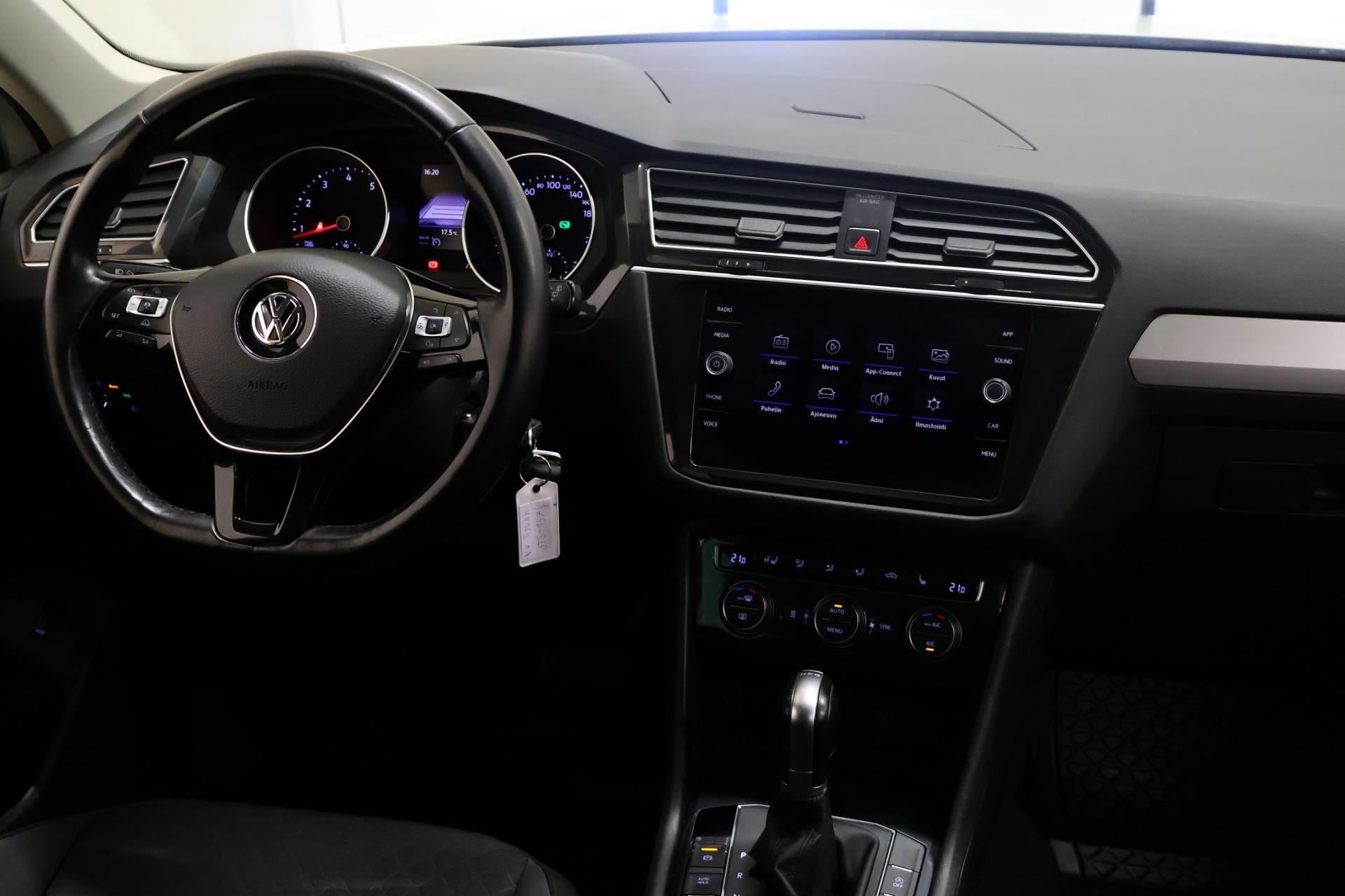 VOLKSWAGEN Tiguan 2018
