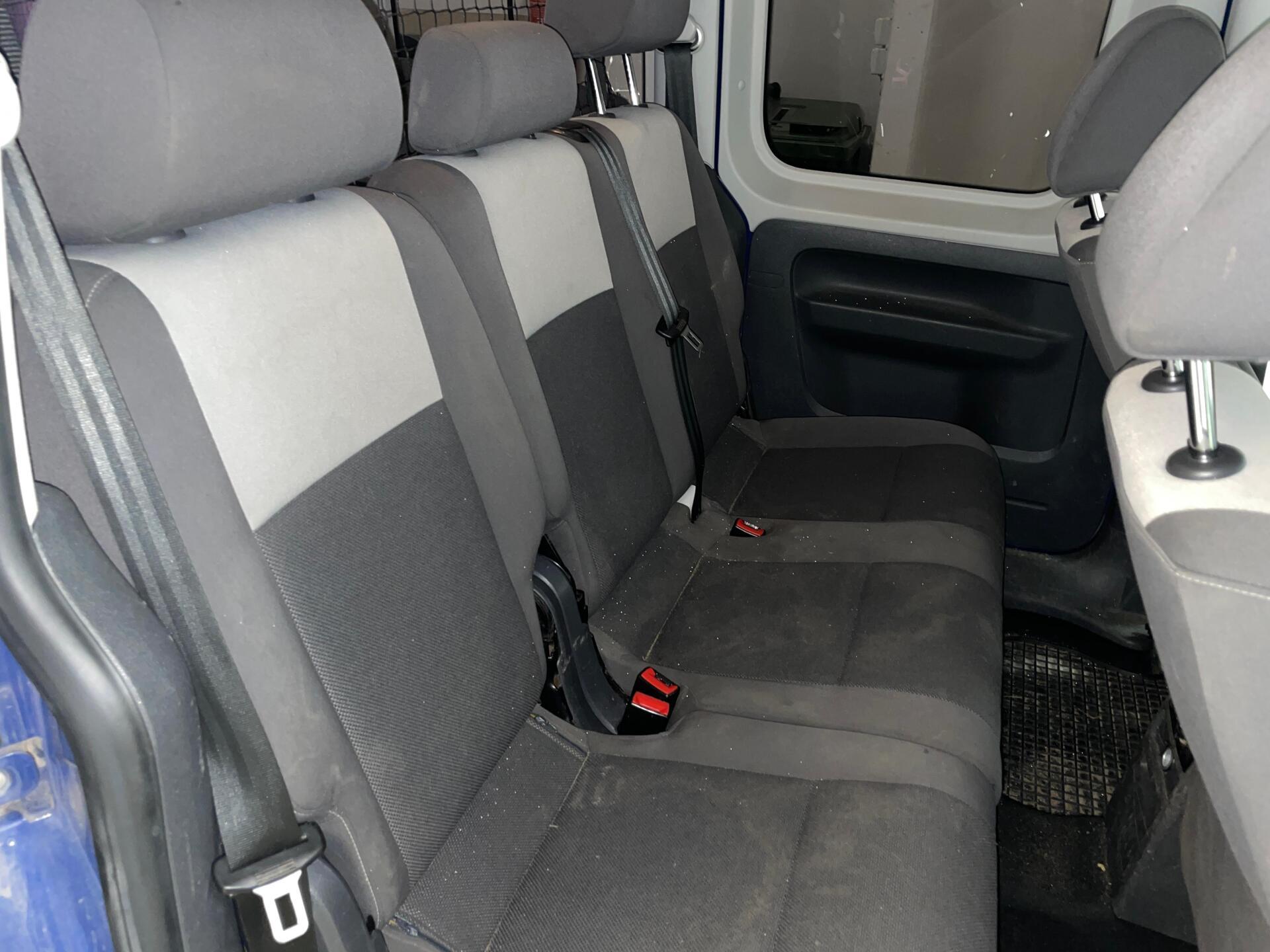 VOLKSWAGEN Caddy 2012