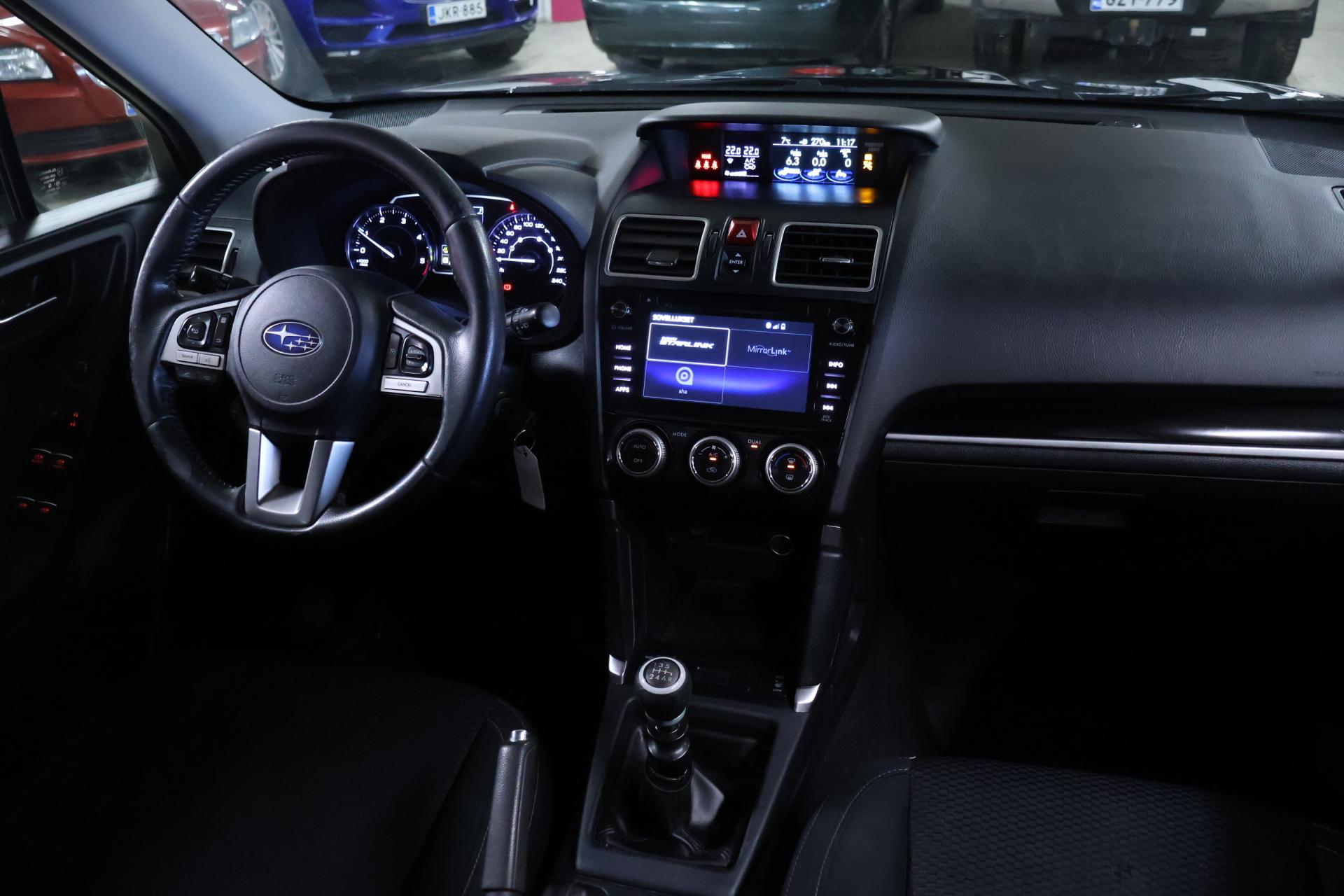 SUBARU Forester 2017