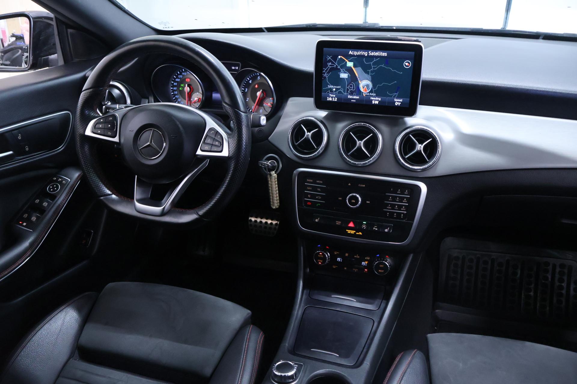 MERCEDES-BENZ CLA 2016