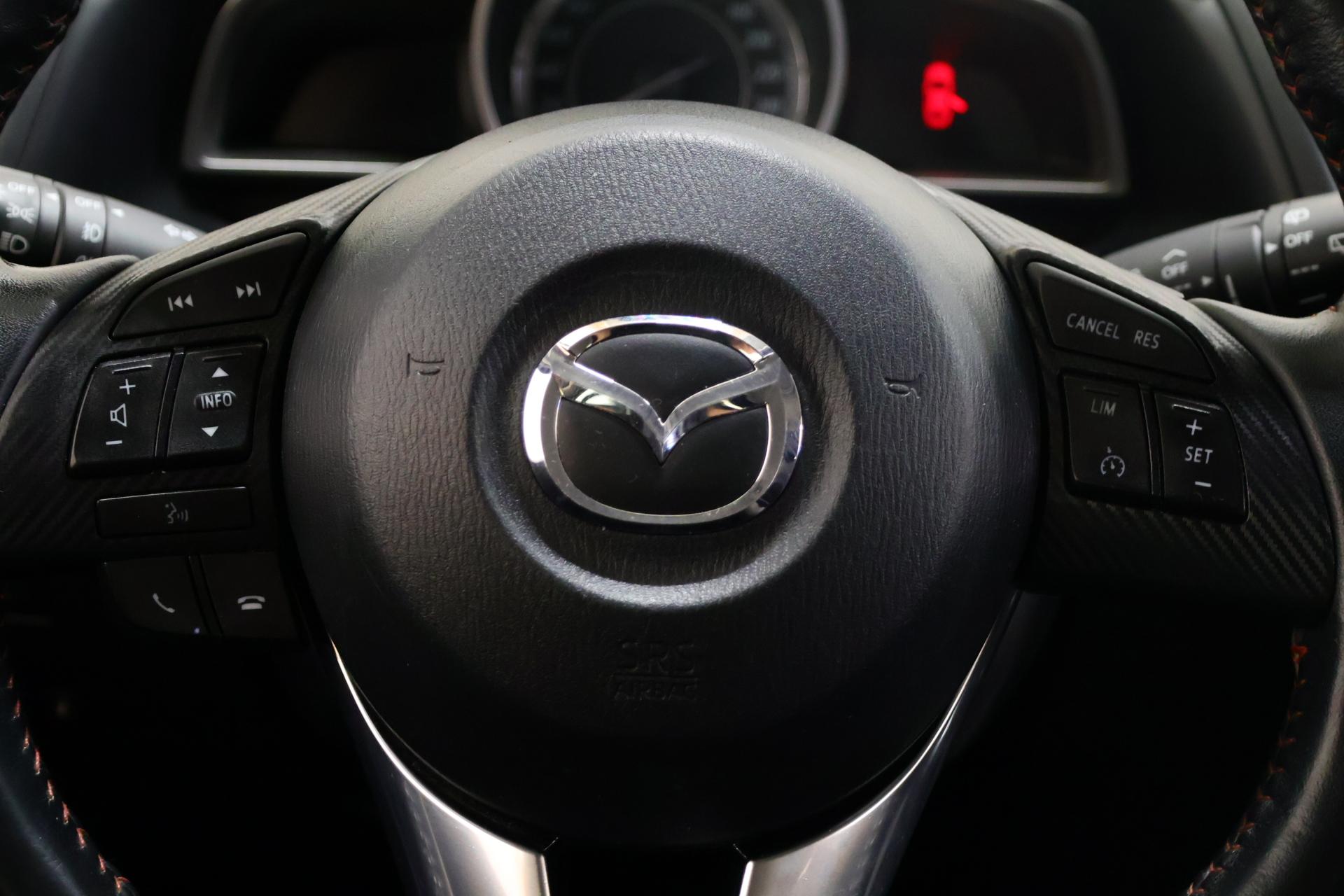 MAZDA 3 2017