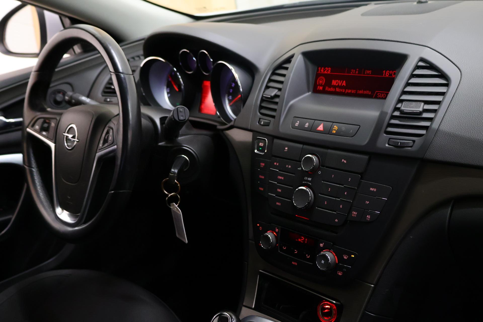 OPEL Insignia 2013