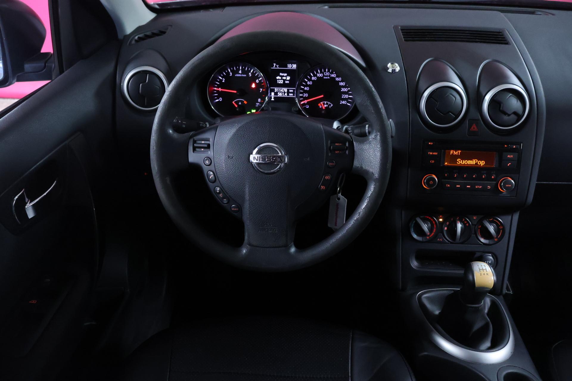 NISSAN Qashqai 2013