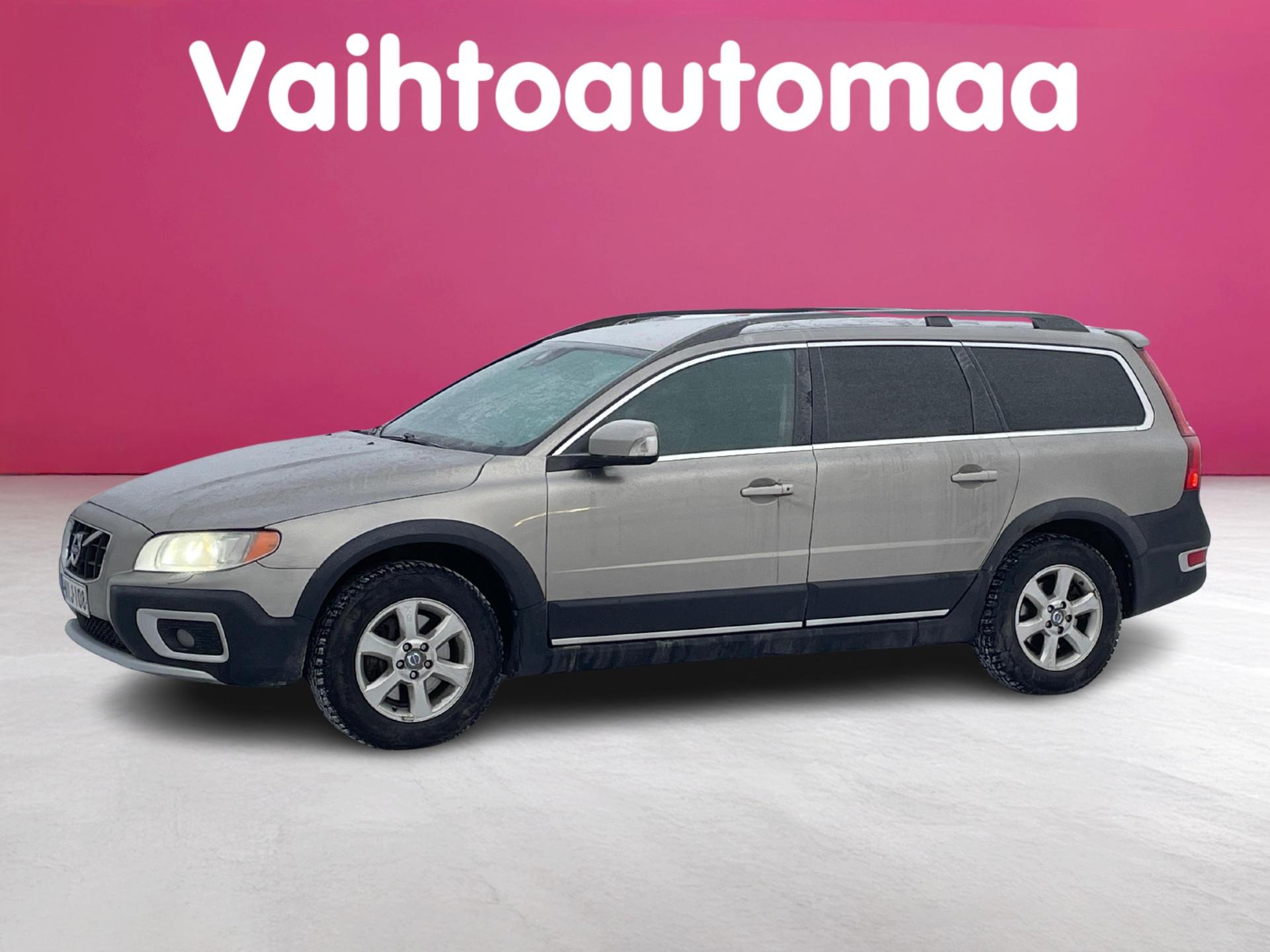 VOLVO XC70 2011