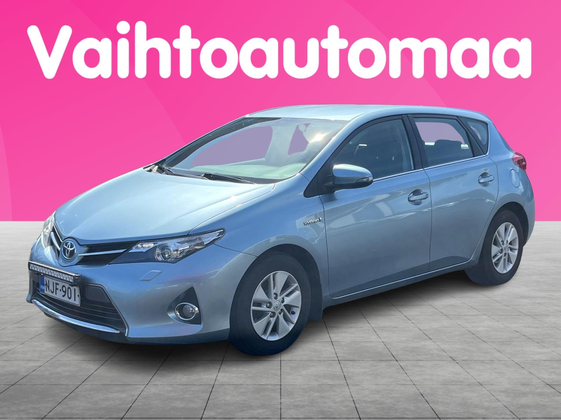 TOYOTA Auris 2013