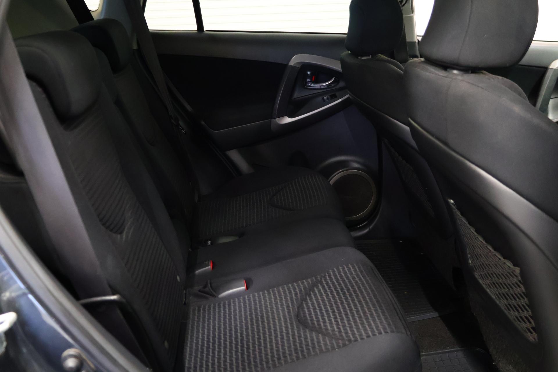 TOYOTA RAV4 2009