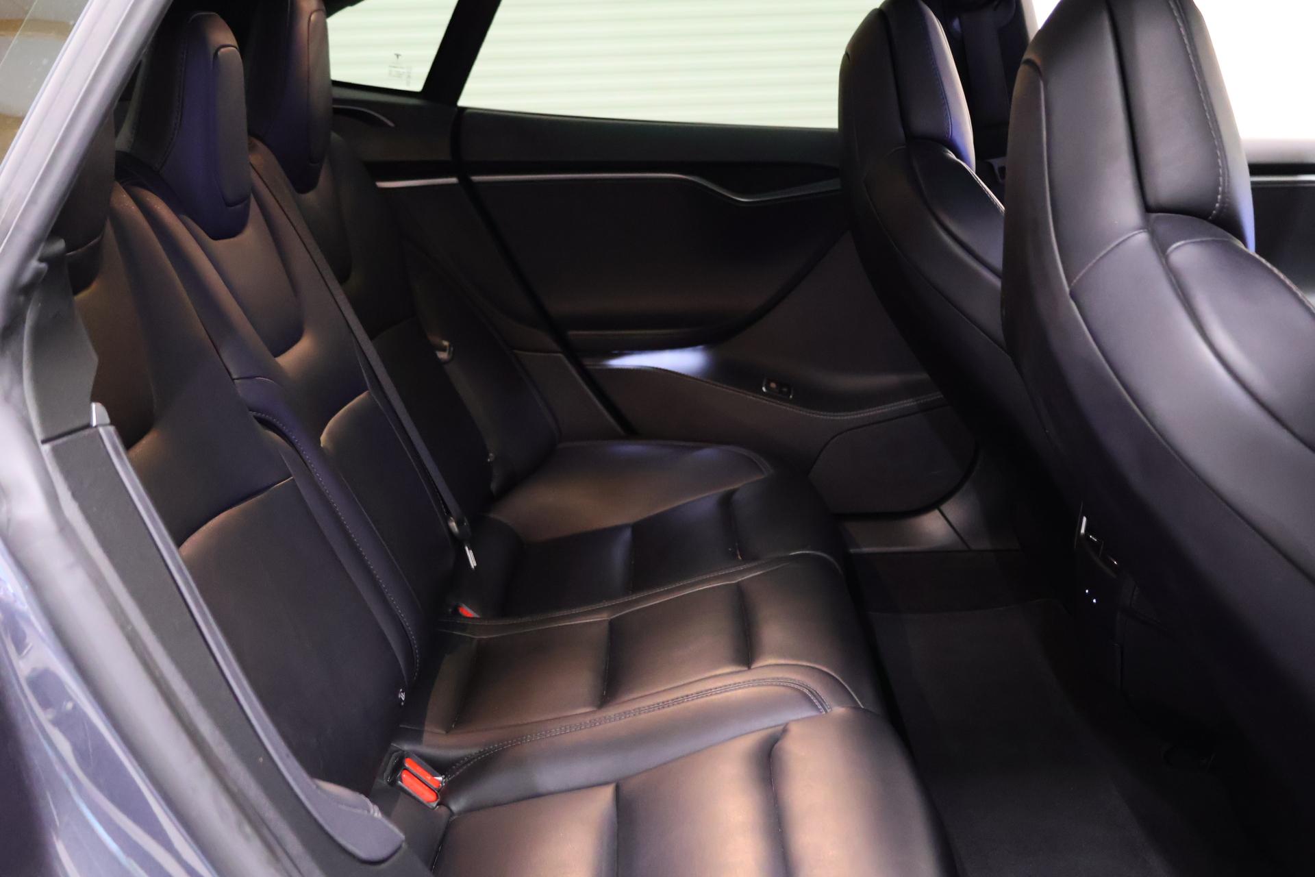 TESLA Model S 2020