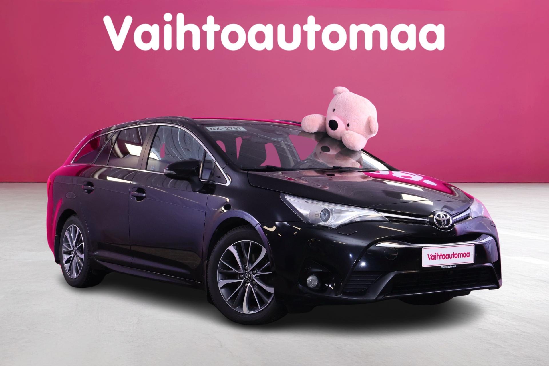 TOYOTA Avensis 2015
