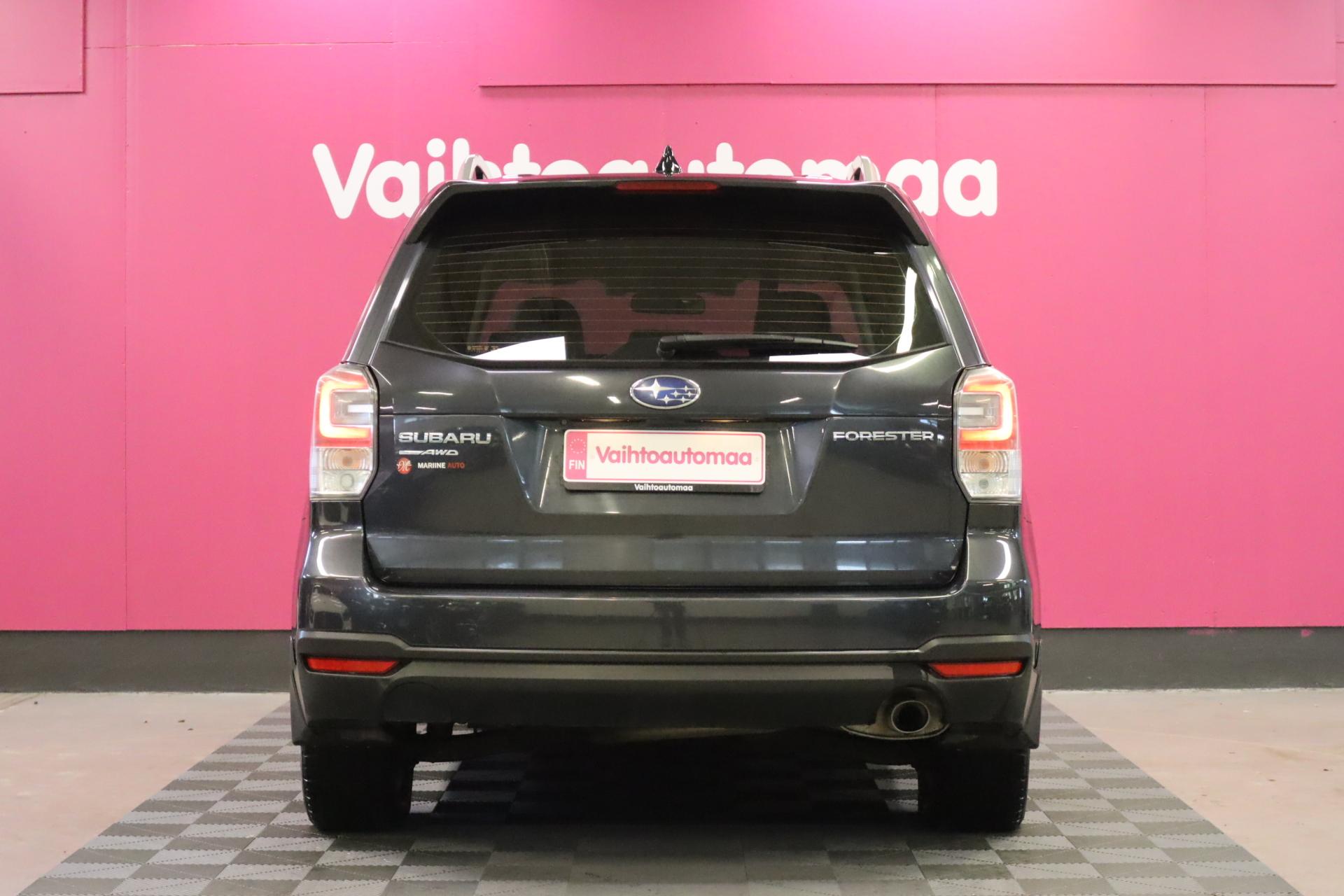 SUBARU Forester 2018