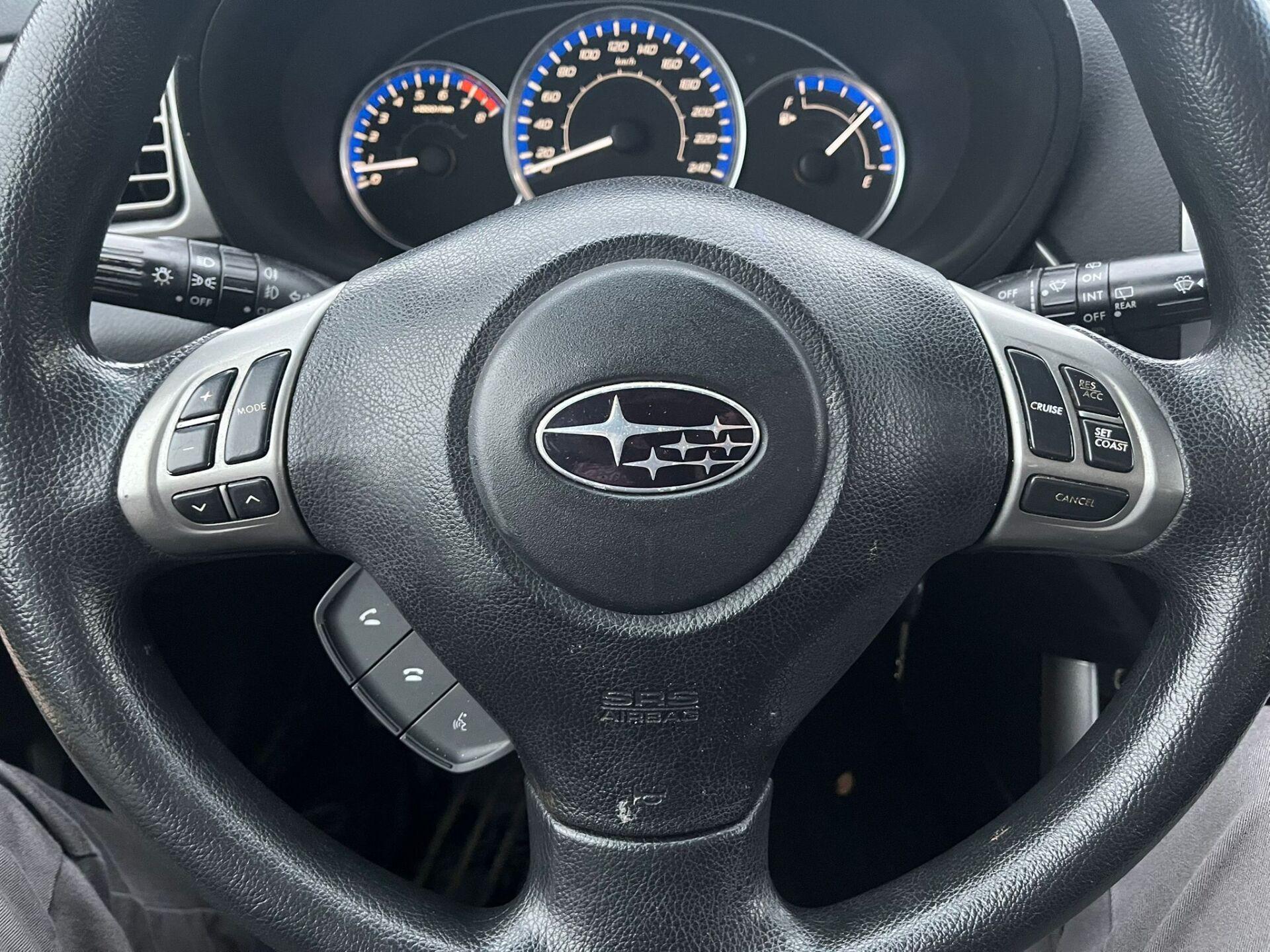 SUBARU Forester 2011