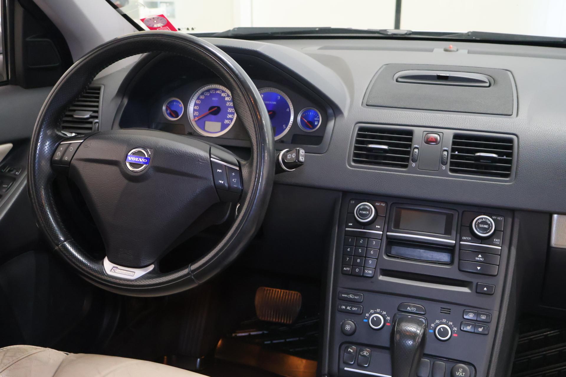 VOLVO XC90 15
