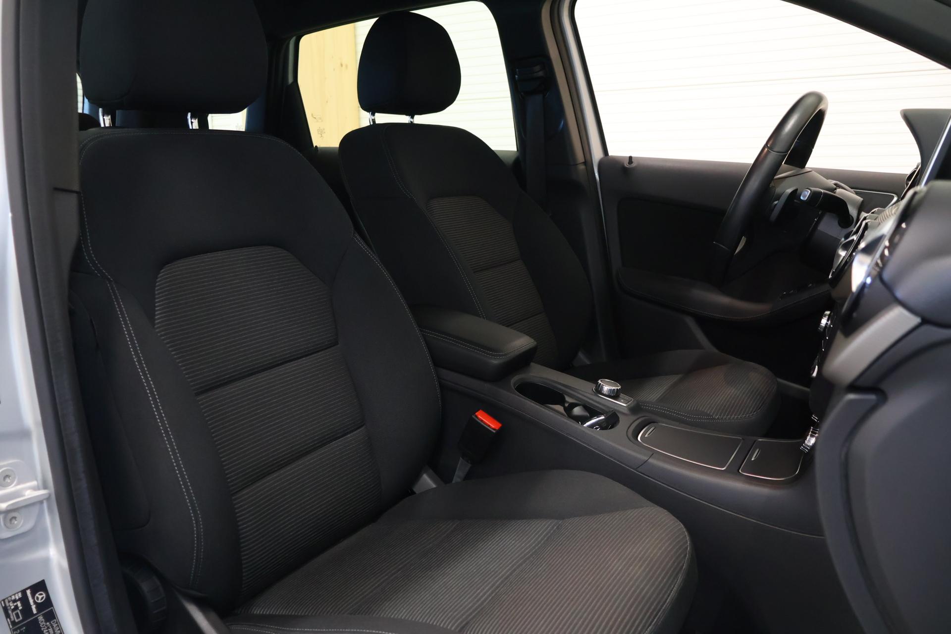 MERCEDES-BENZ B 2015