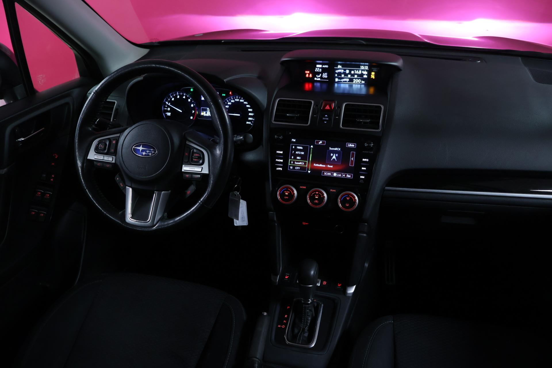 SUBARU Forester 2018