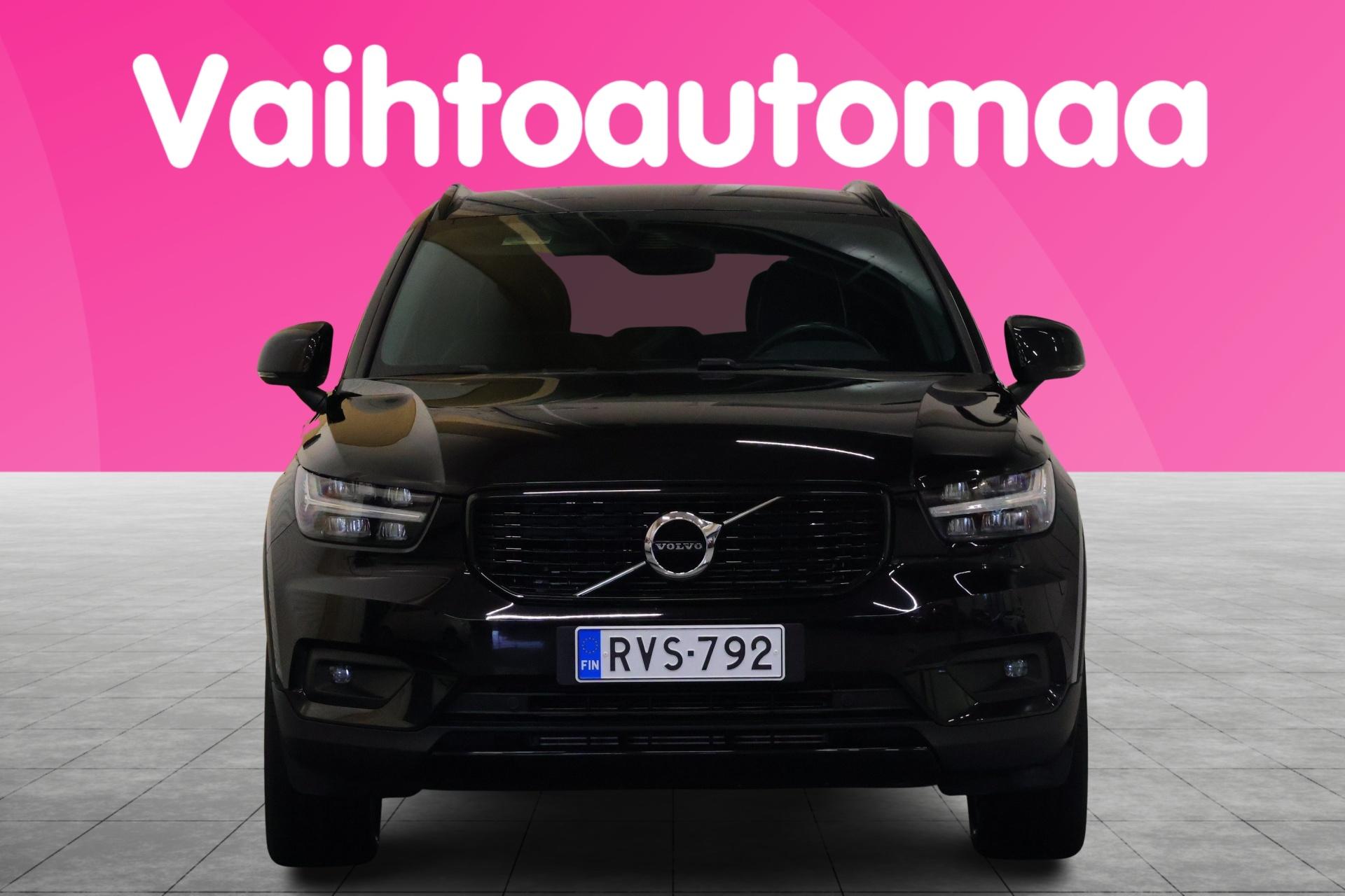 VOLVO XC40 2020