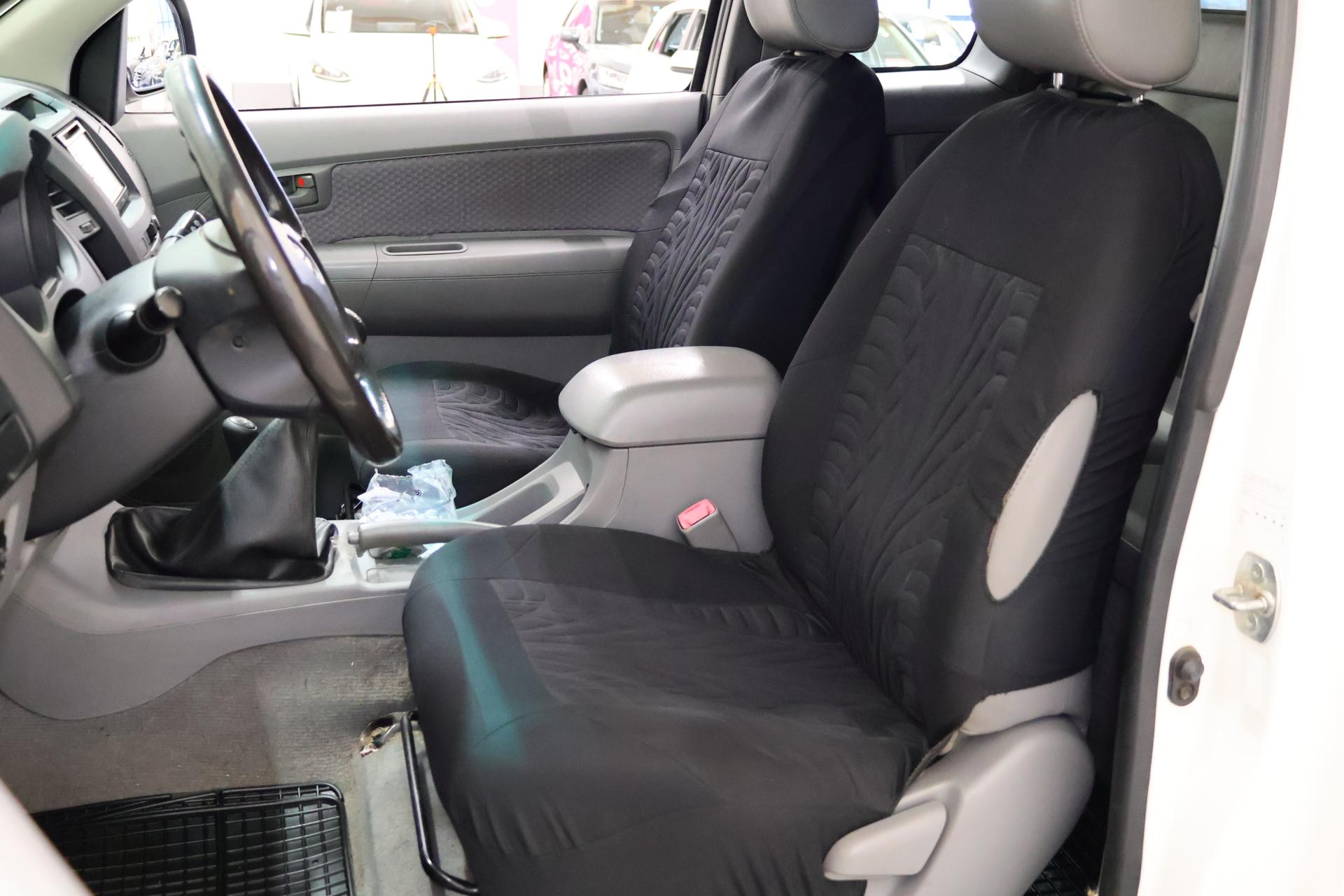 TOYOTA Hilux 2006