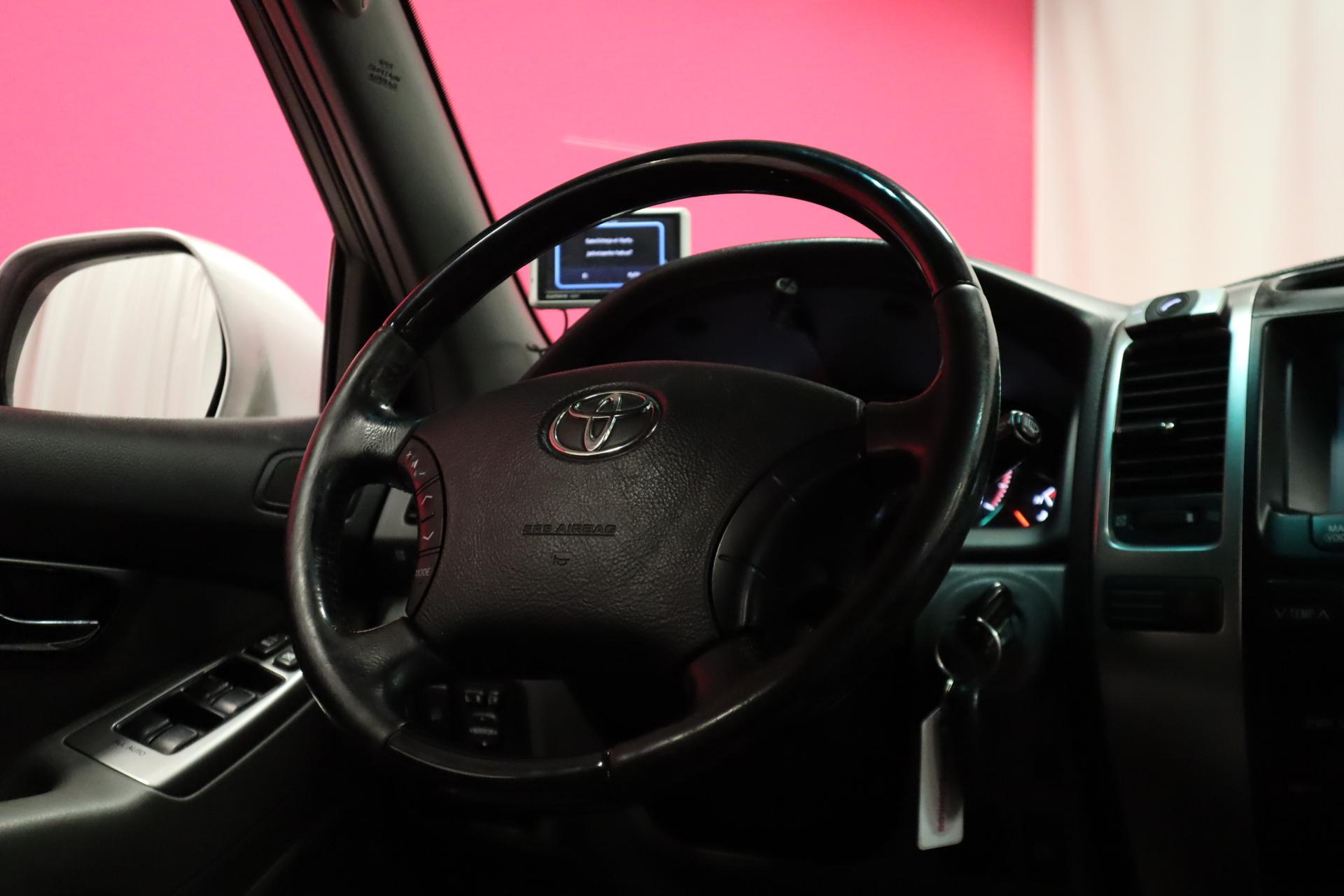 TOYOTA Land Cruiser 2009