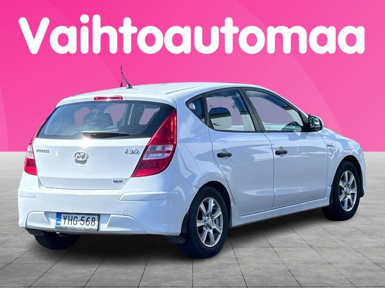 HYUNDAI i30 2011