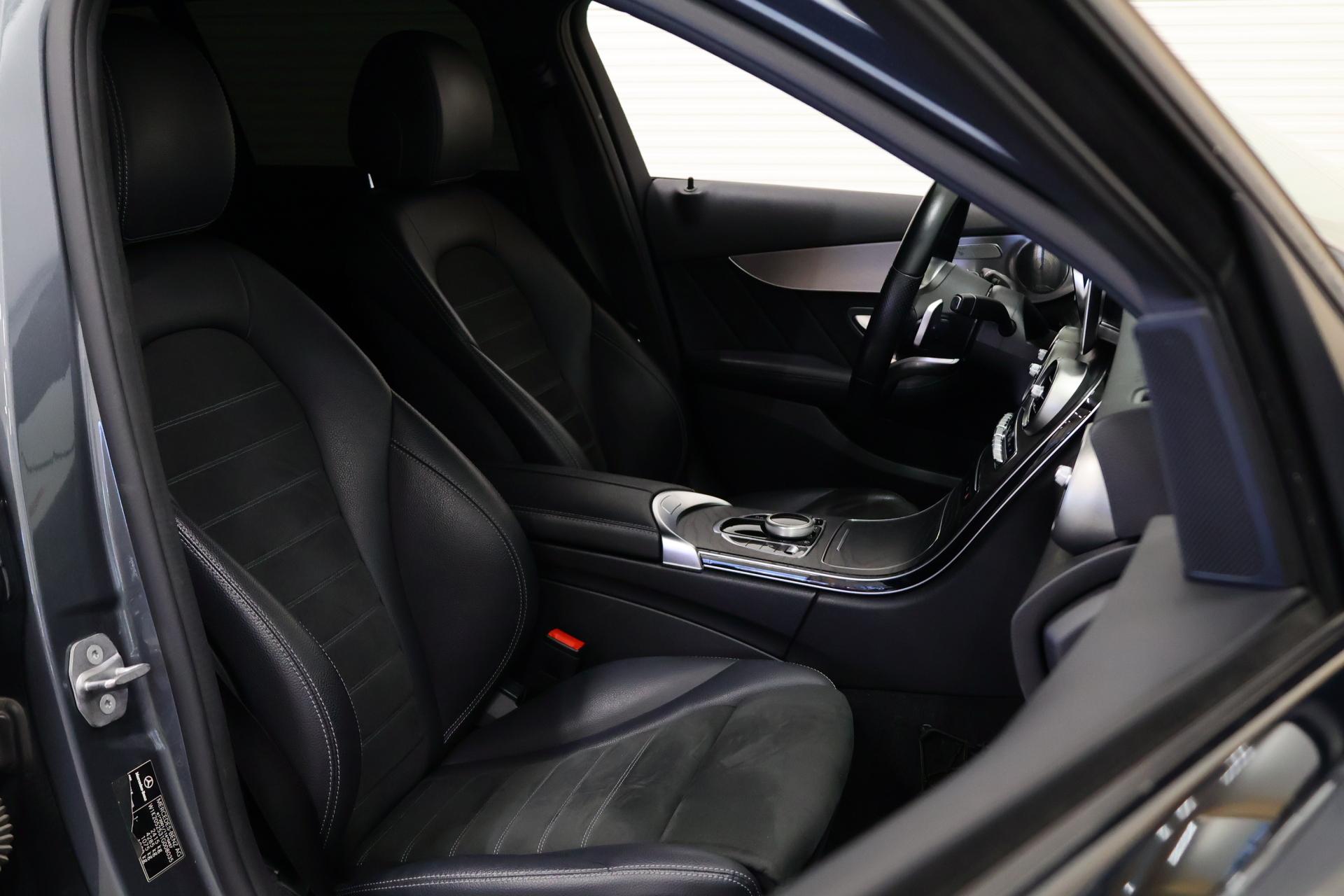 MERCEDES-BENZ C 2020