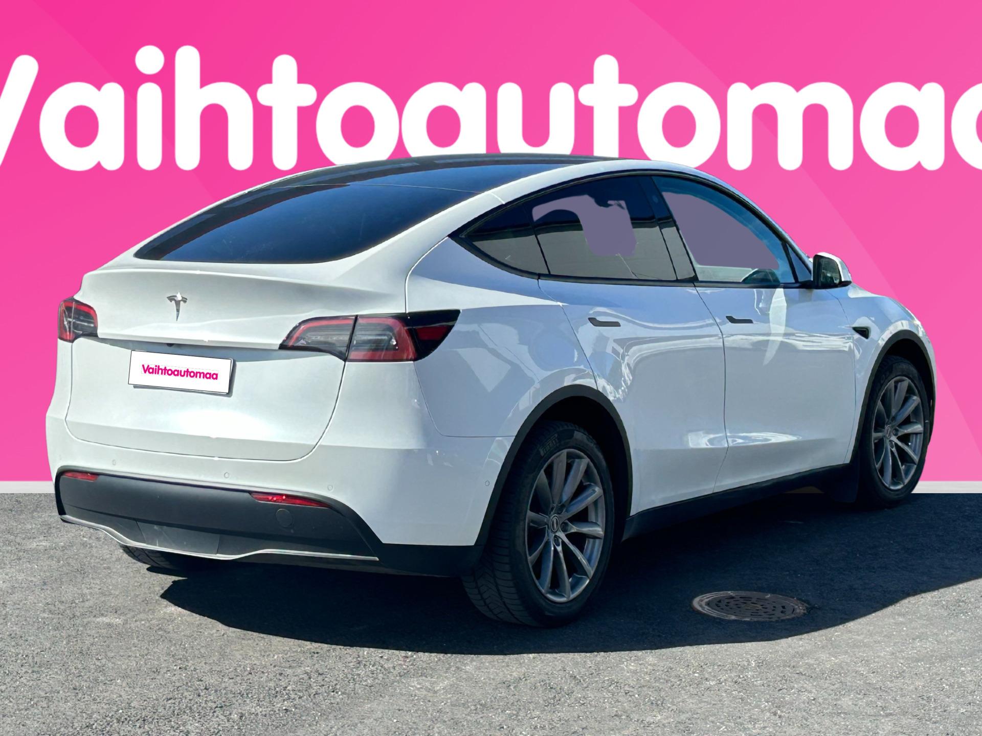TESLA Model Y 2022