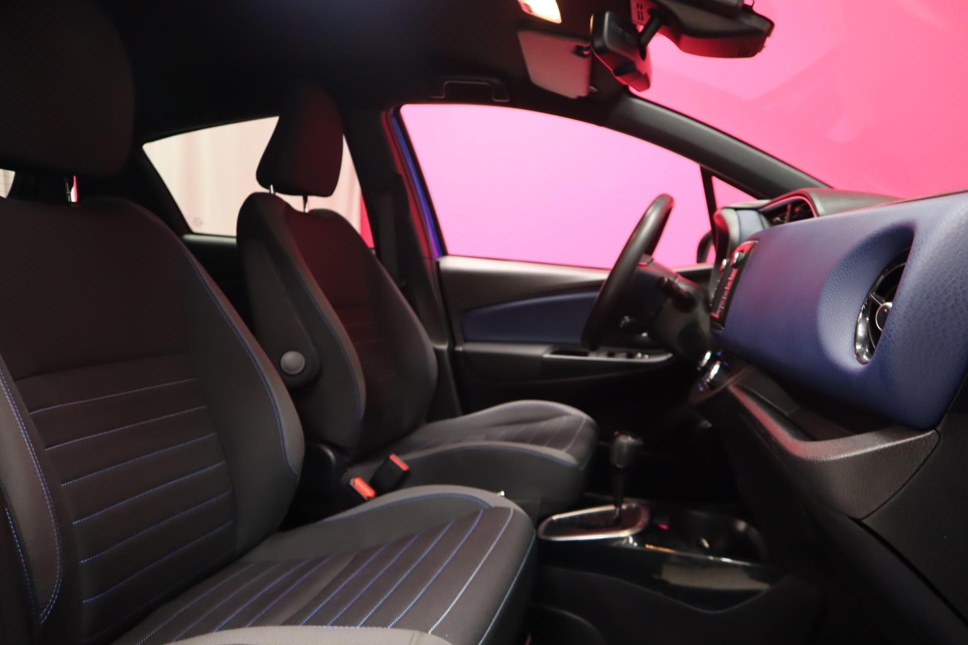 TOYOTA Yaris 2017