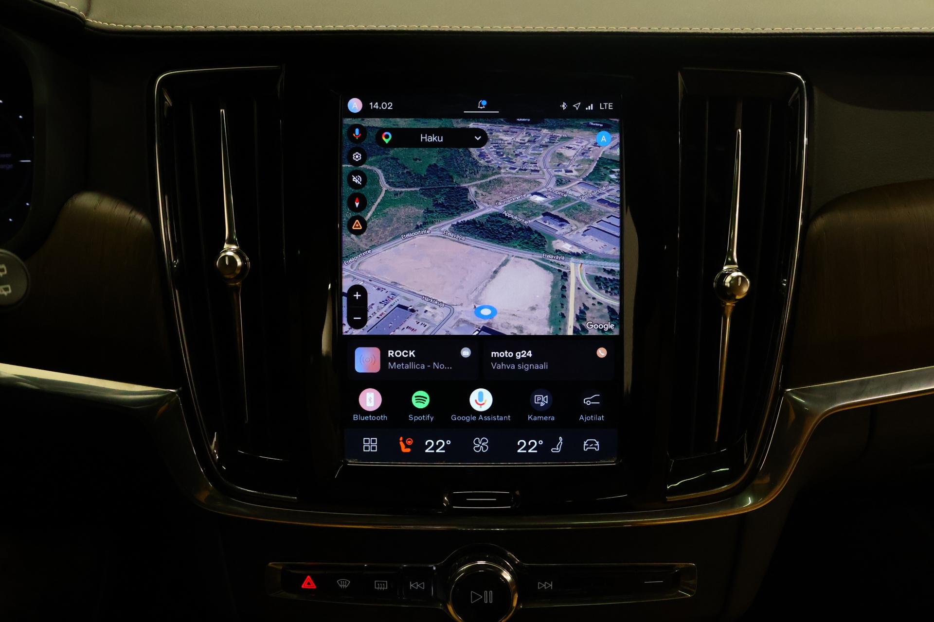 VOLVO V90 2022
