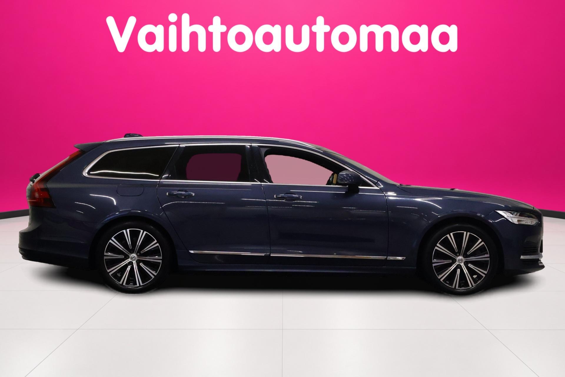 VOLVO V90 2022