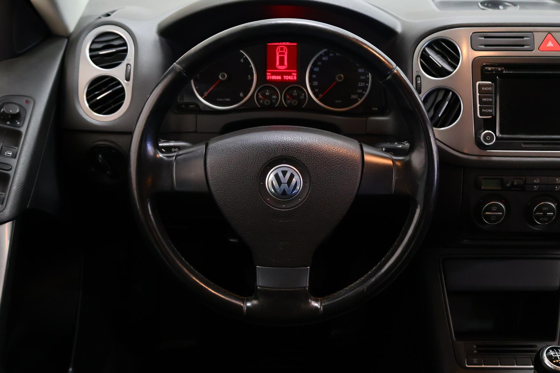 VOLKSWAGEN Tiguan 2008