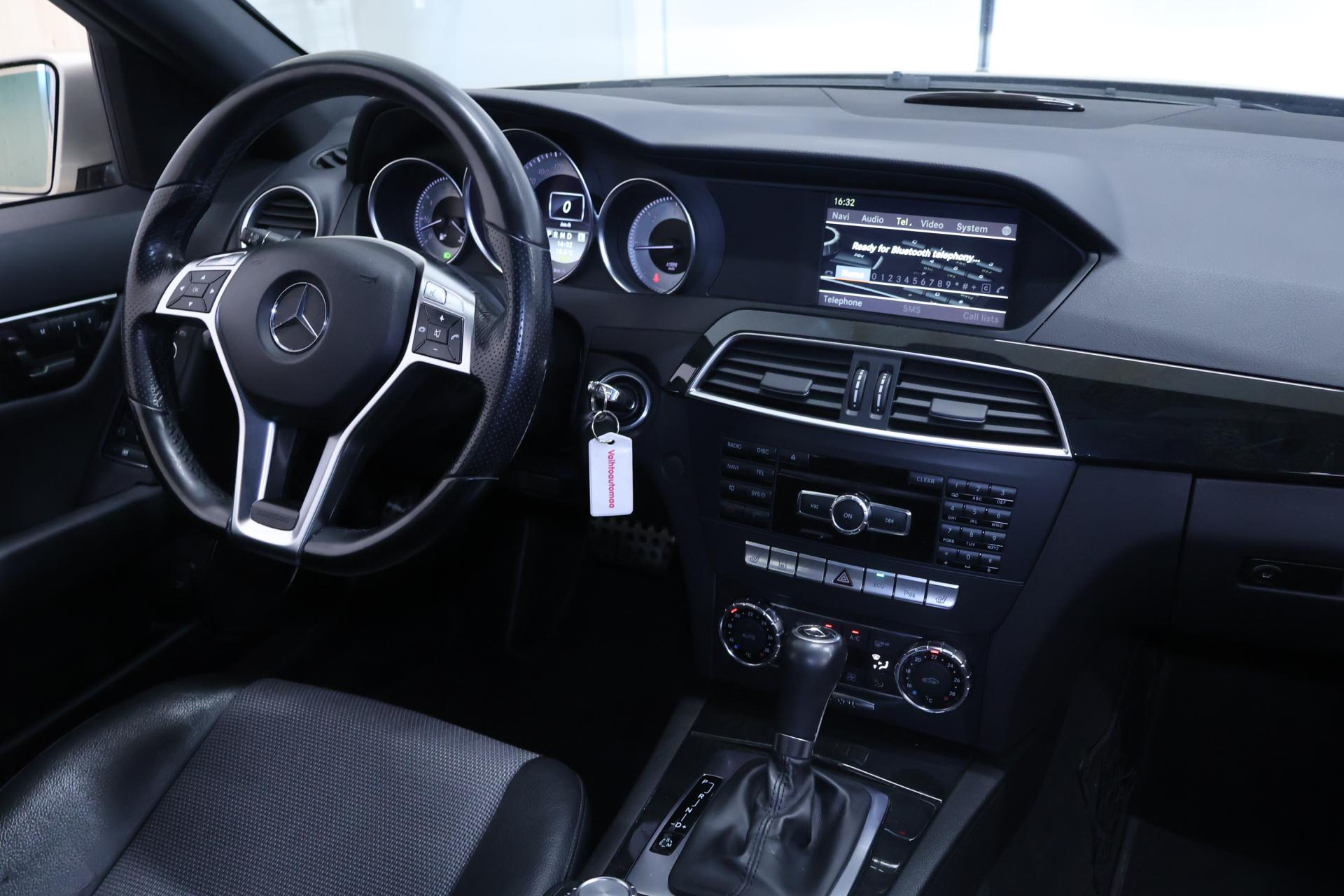 MERCEDES-BENZ C 2011
