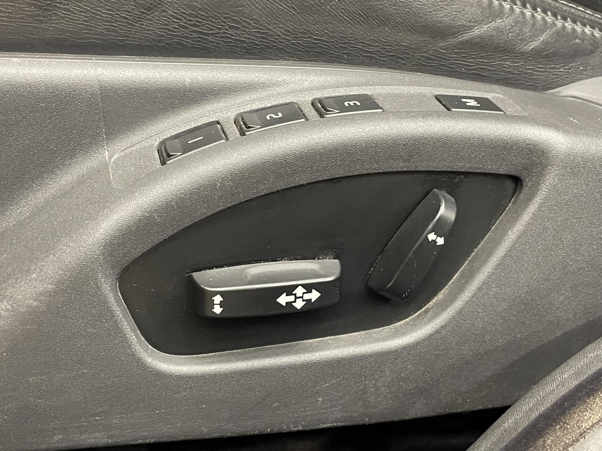 VOLVO V70 2010