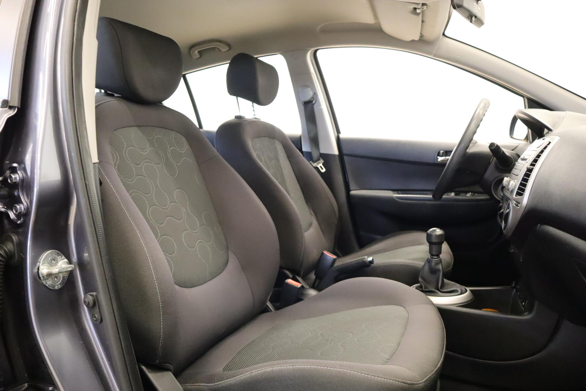 HYUNDAI i20 2010