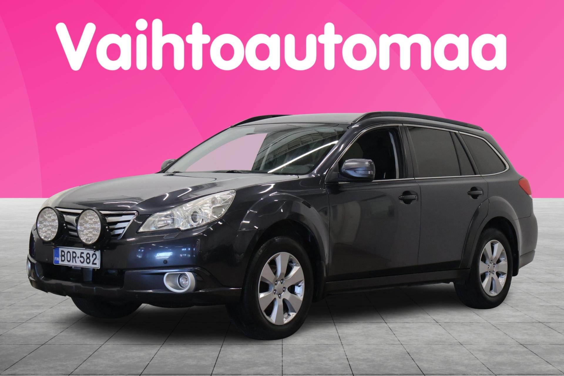 SUBARU Outback 2011