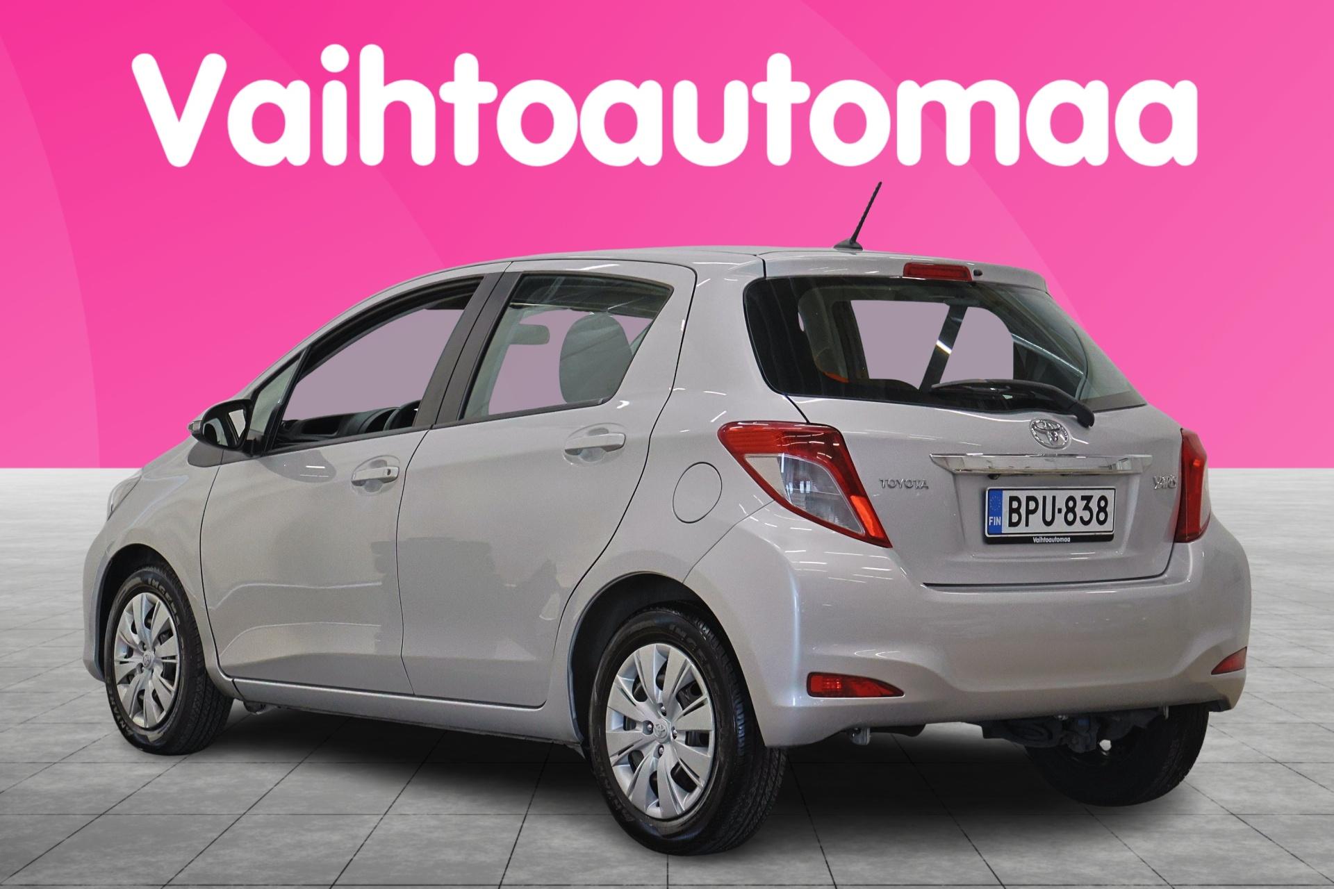 TOYOTA Yaris 2012