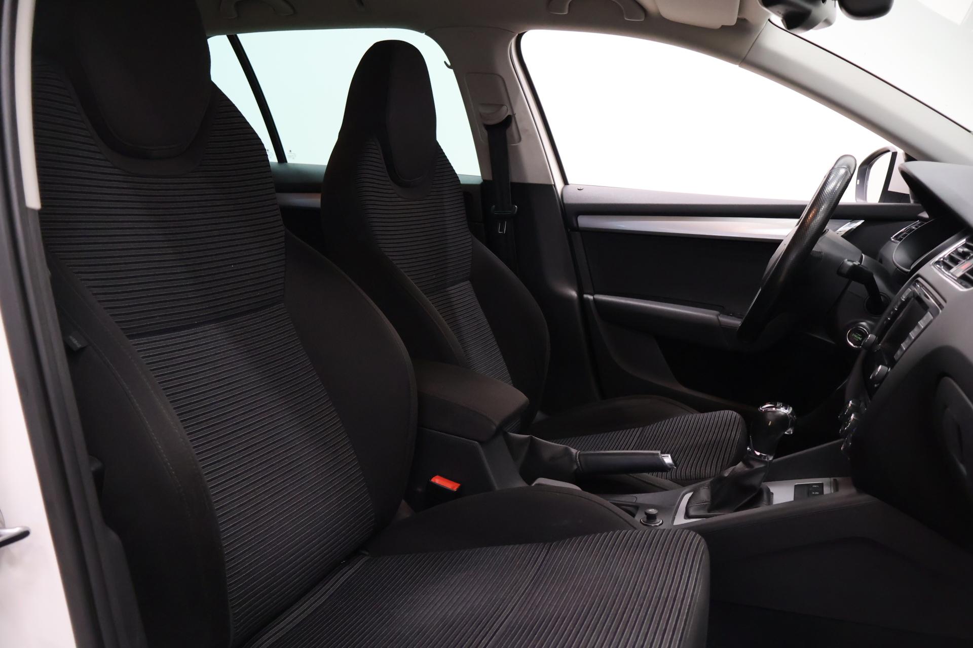 SKODA Octavia 2015