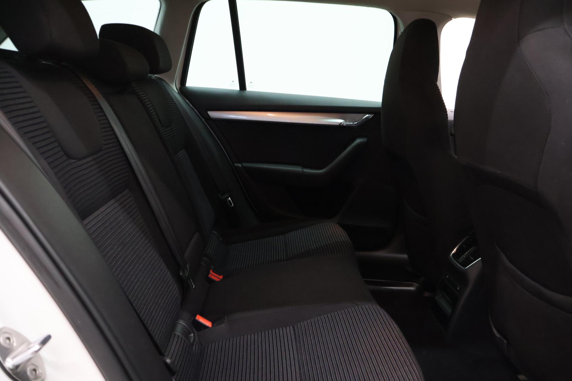 SKODA Octavia 2015