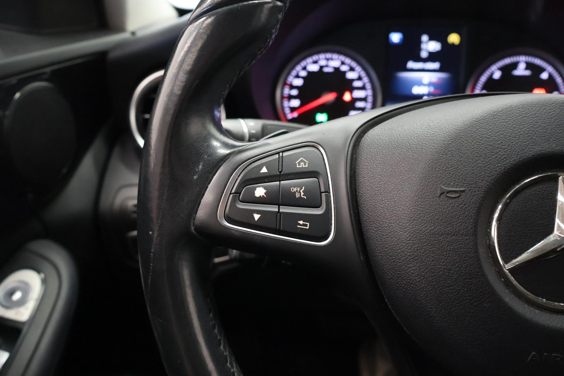 MERCEDES-BENZ C 2015