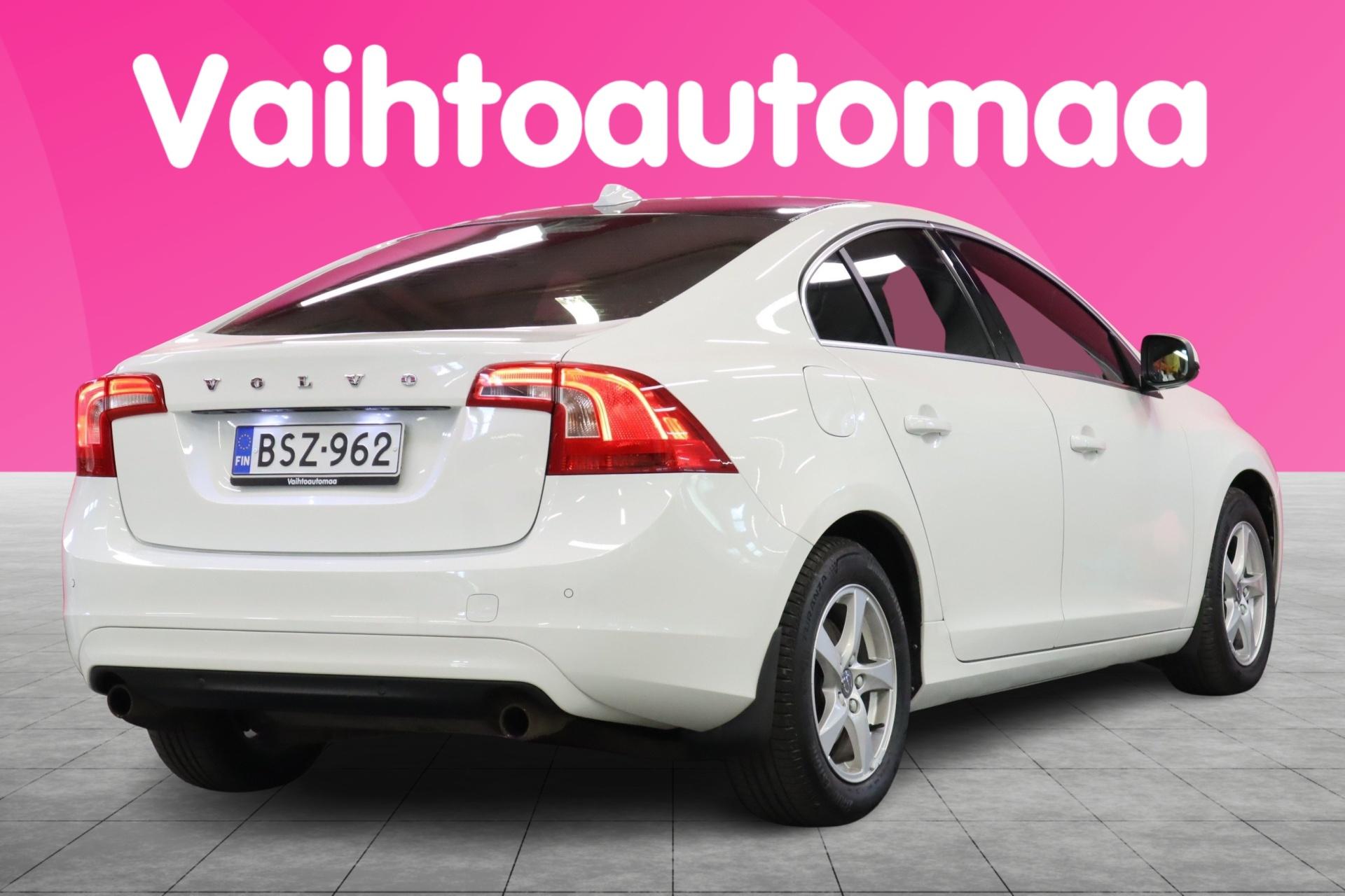 VOLVO S60 6