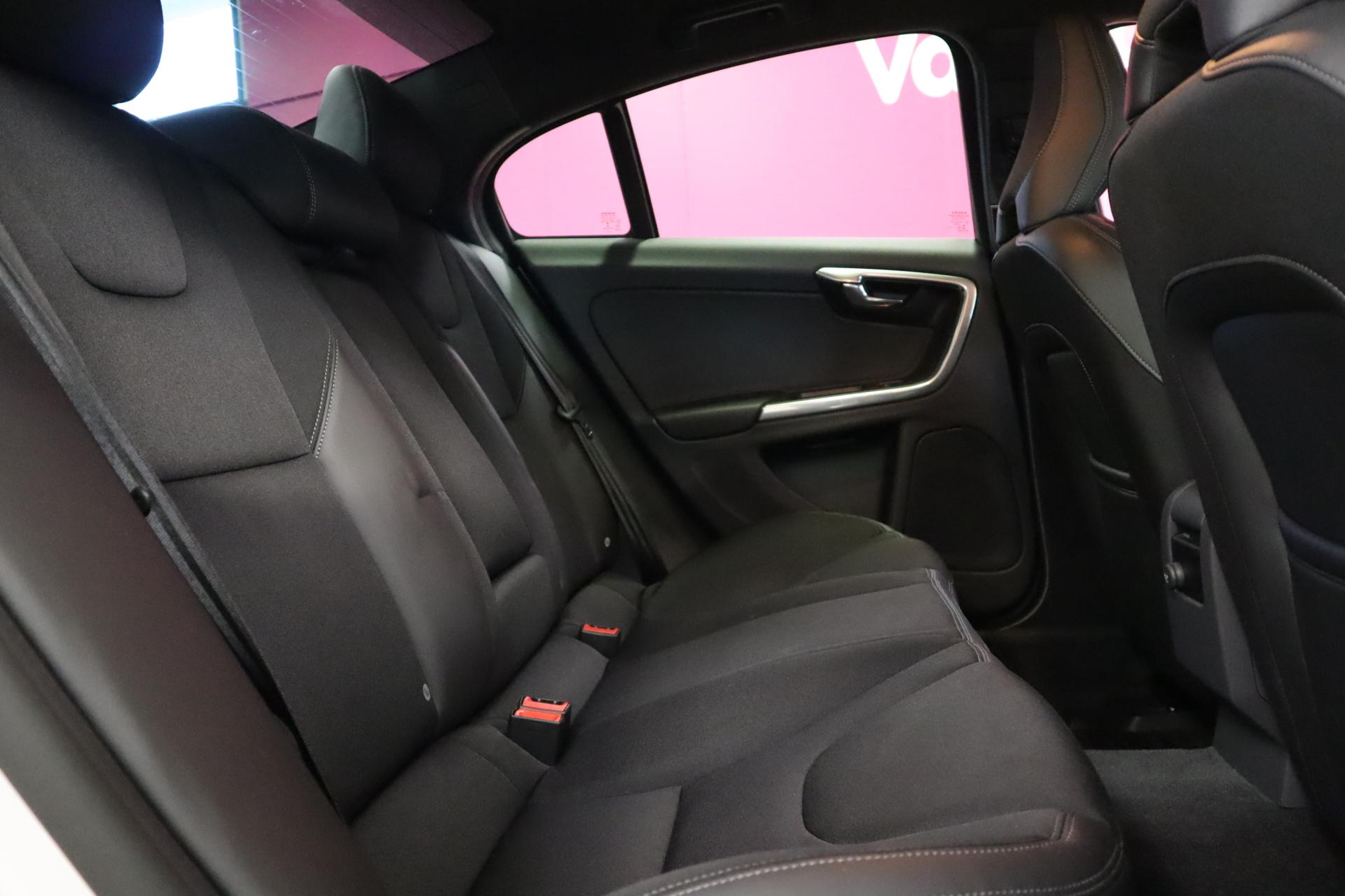 VOLVO S60 8