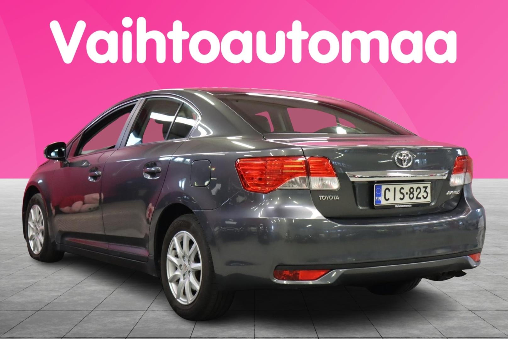 TOYOTA Avensis 2013