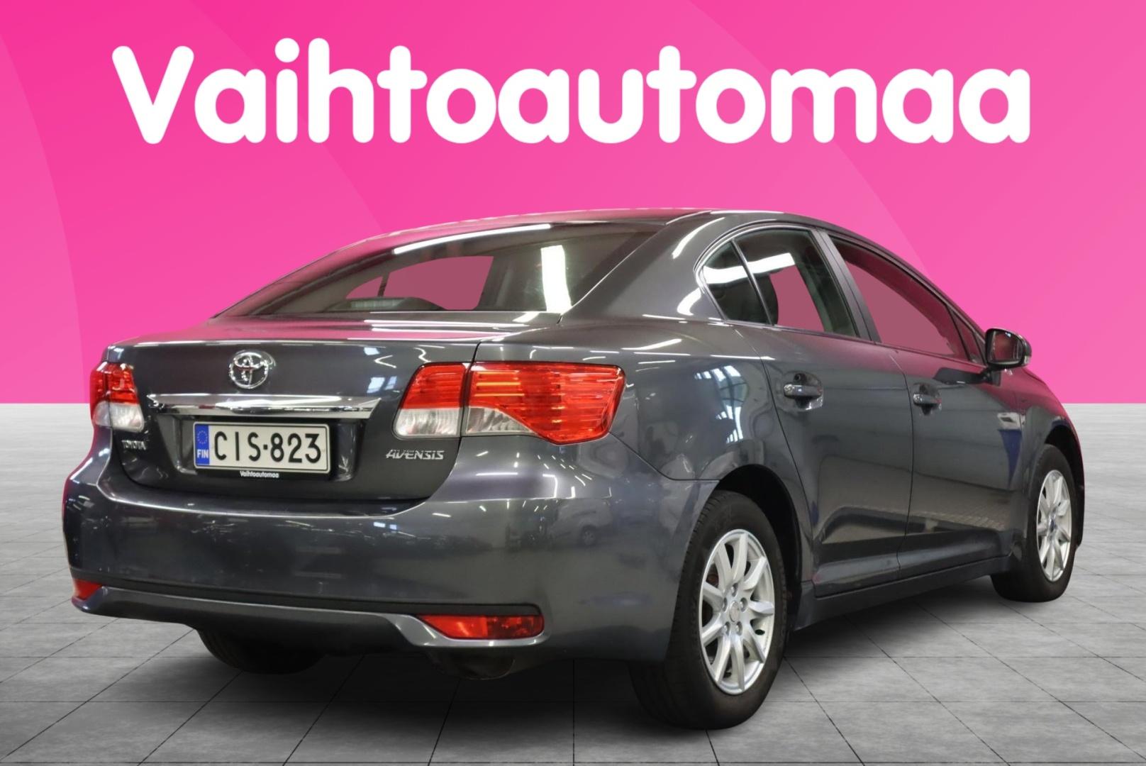 TOYOTA Avensis 2013
