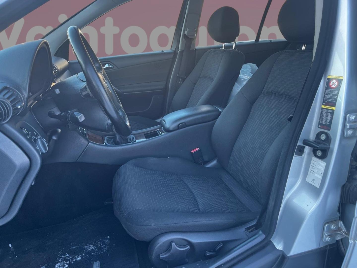 MERCEDES-BENZ C 2005